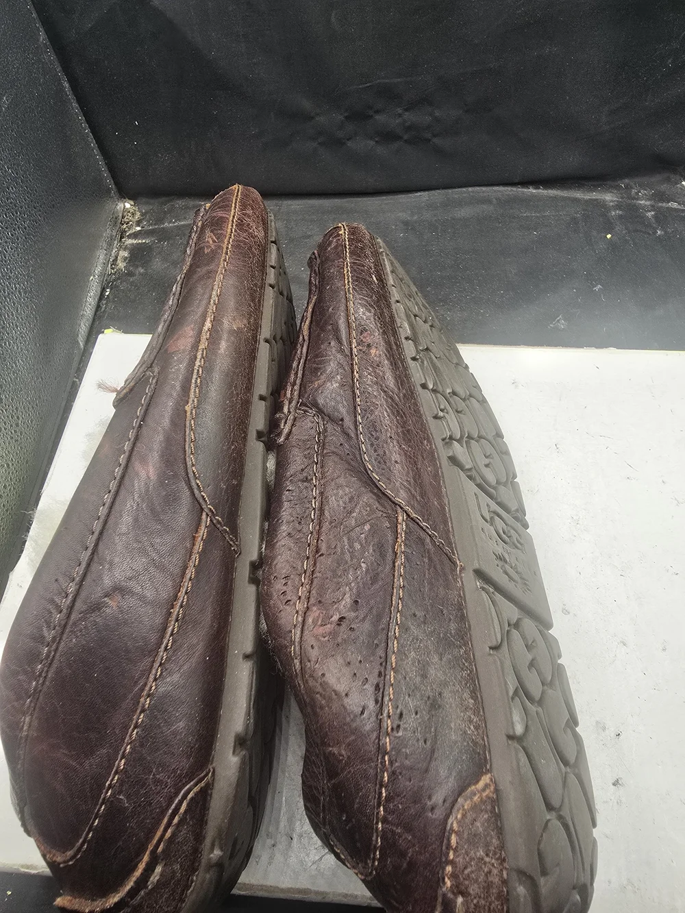 UGG‎ Men's Brown Leather Shearling Lined Moccasin Slippers